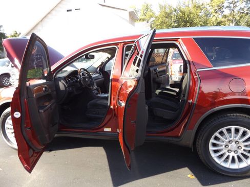 Used 2011 Buick Enclave CX w/ Driver Confidence Package image 13