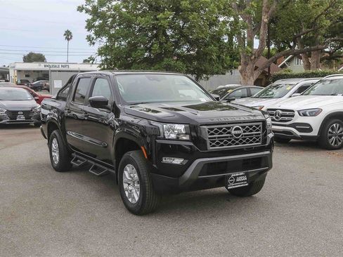Certified 2023 Nissan Frontier SV w/ SV Convenience Package image 3