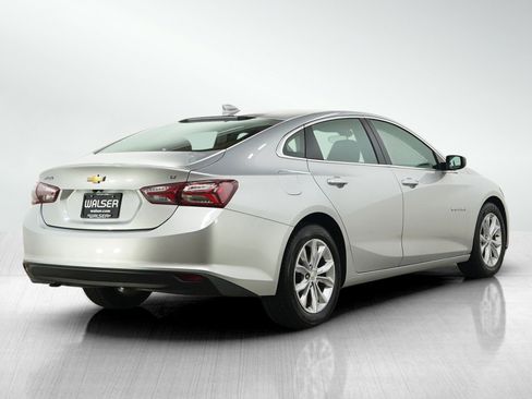 Used 2021 Chevrolet Malibu LT FWD image 5