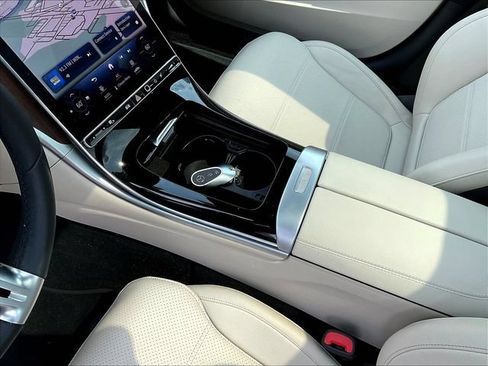 Certified 2024 Mercedes-Benz C 300 4MATIC Sedan image 20