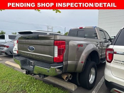 Used 2019 Ford F350 Lariat w/ Lariat Ultimate Package AWD/4WD image 3