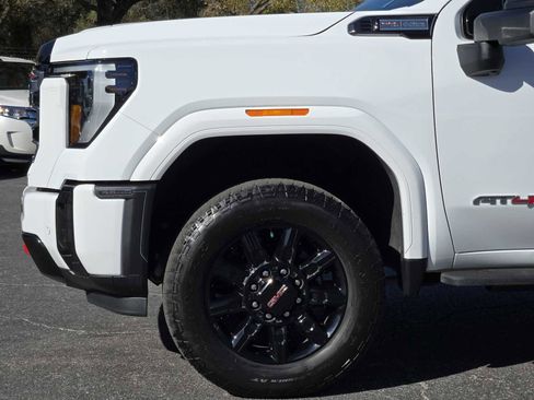 Certified 2025 GMC Sierra 2500 AT4 w/ Technology Package image 7
