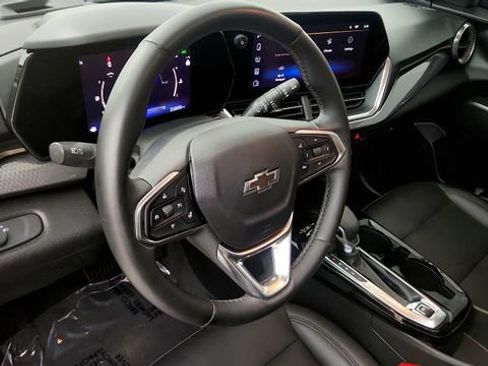 Used 2024 Chevrolet Trax ACTIV w/ Sunroof Package FWD image 47