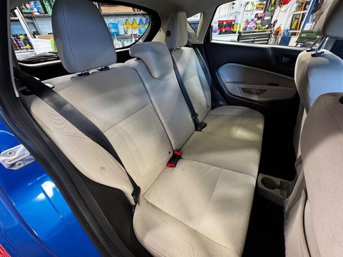 Used 2019 Ford Fiesta SE FWD image 10