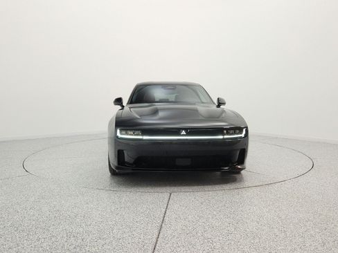 Used 2024 Dodge Charger Daytona R/T w/ Plus Group AWD/4WD image 2