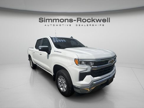 Used 2025 Chevrolet Silverado 1500 LT w/ Work Truck Package AWD/4WD image 5