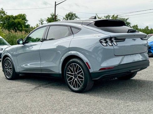 Used 2025 Ford Mustang Mach-E Premium AWD/4WD image 5