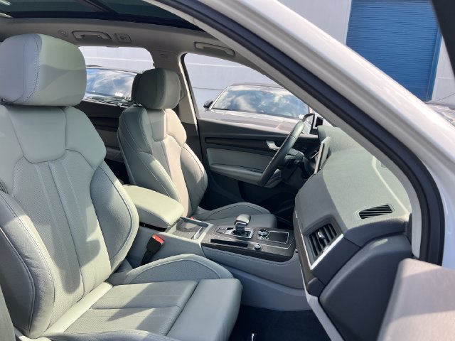 Used 2019 Audi Q5 Prestige w/ Prestige Package AWD/4WD image 31