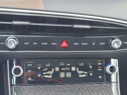 New 2026 Genesis GV70 3.5T Sport Prestige AWD/4WD image 22