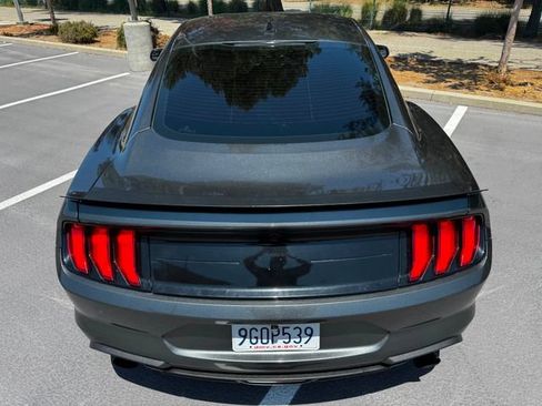Used 2020 Ford Mustang Coupe RWD image 14