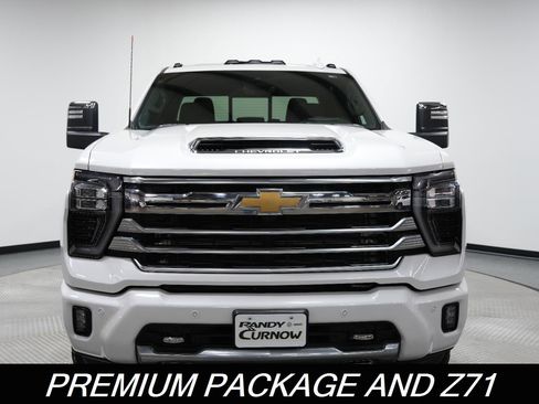 Used 2025 Chevrolet Silverado 2500 High Country w/ High Country Premium Package image 2