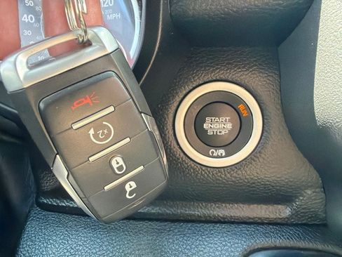 Used 2021 RAM 1500 Big Horn AWD/4WD image 32