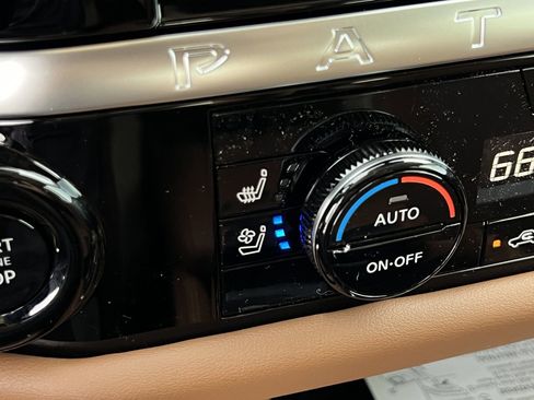 New 2026 Nissan Pathfinder Platinum image 11