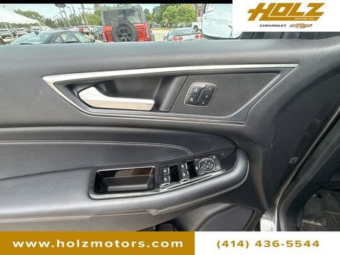Used 2018 Ford Edge Titanium w/ Equipment Group 301A AWD/4WD image 25