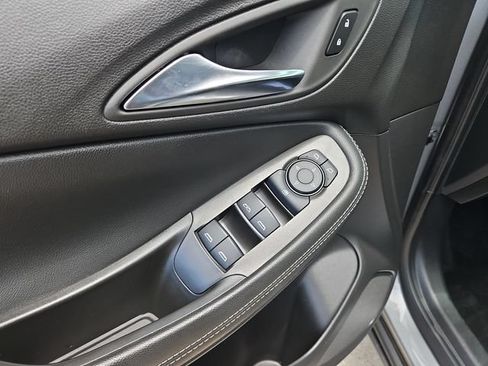 Used 2025 Buick Encore GX Preferred FWD image 21