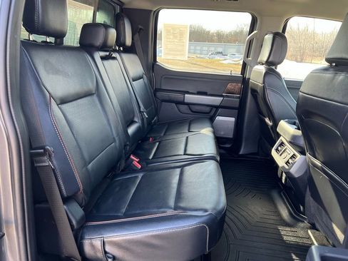 Used 2023 Ford F250 Lariat w/ Chrome Package image 18