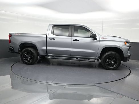 Used 2024 Chevrolet Silverado 1500 LT Trail Boss w/ Convenience Package II AWD/4WD image 7
