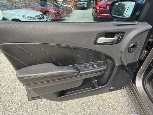 Used 2017 Dodge Charger R/T RWD image 11