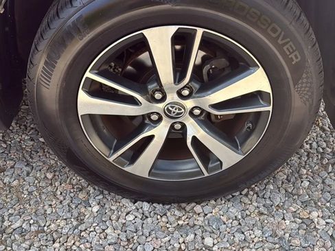 Used 2017 Toyota RAV4 XLE image 36