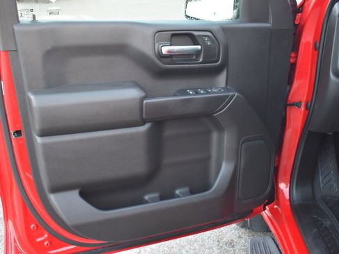 Used 2023 Chevrolet Silverado 1500 Custom image 27