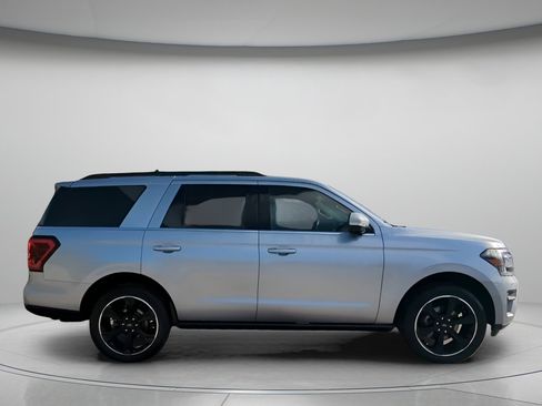 Certified 2023 Ford Expedition Limited image 31