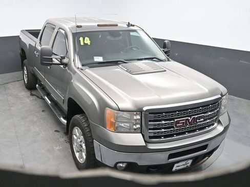 Used 2014 GMC Sierra 2500 SLE w/ SLE Preferred Package AWD/4WD image 19