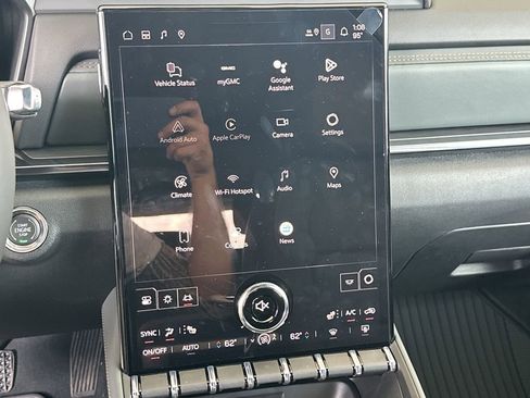 New 2026 GMC Terrain AT4 w/ Technology Package II image 24