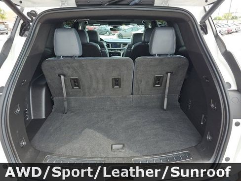 Used 2022 Buick Enclave Essence w/ Experience Buick Package image 33