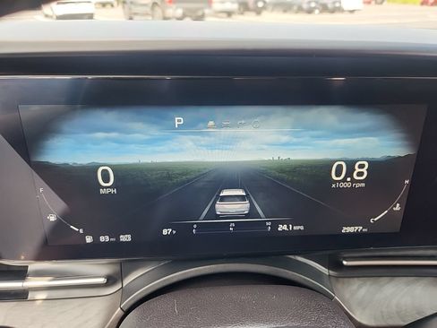 Used 2024 Kia Carnival SX FWD image 18
