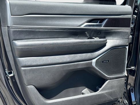 New 2026 Jeep Grand Wagoneer 4WD image 15