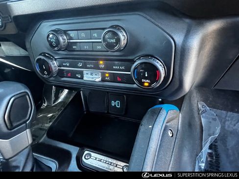 Used 2022 Ford Bronco Outer Banks image 24