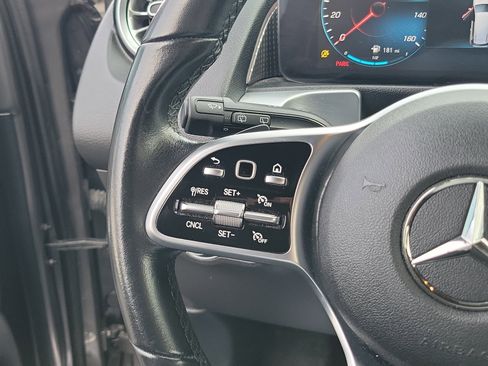 Used 2022 Mercedes-Benz GLB 250 4MATIC image 17