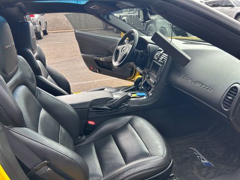 Used 2012 Chevrolet Corvette Grand Sport w/ 2LT Preferred Equipment Group RWD image 18
