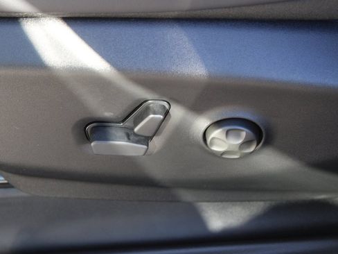 New 2026 Chrysler Pacifica Select image 25