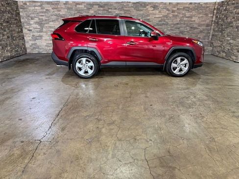 Used 2021 Toyota RAV4 Limited w/ Limited Grade Weather Package AWD/4WD image 4