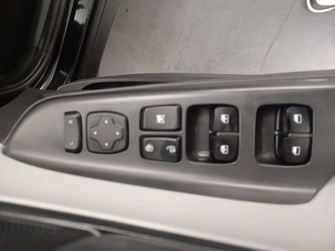 Used 2023 Chevrolet TrailBlazer LT FWD image 15