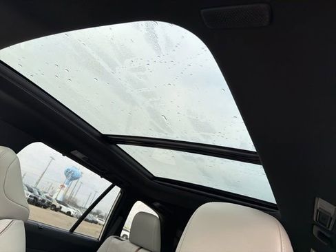 Used 2026 Toyota Grand Highlander AWD Hybrid image 4