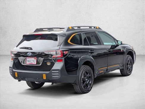 Used 2025 Subaru Outback Wilderness AWD/4WD image 5