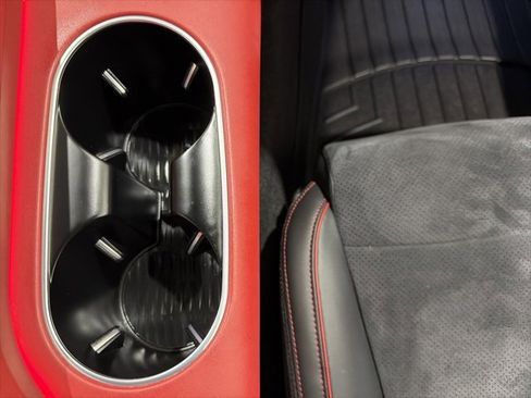 Used 2022 Genesis GV70 3.5T Sport w/ Sport Prestige Package image 38