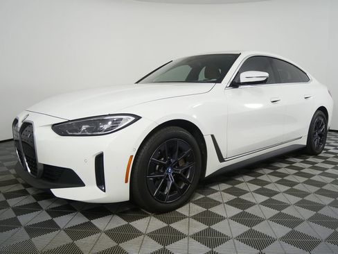 Certified 2023 BMW i4 eDrive35 w/ Premium Package image 8