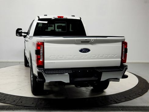 New 2026 Ford F250 Lariat w/ Chrome Package image 6