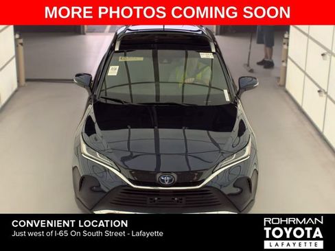 Used 2022 Toyota Venza XLE AWD/4WD image 2