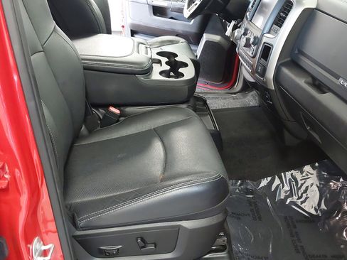 Used 2017 RAM 1500 Laramie image 28