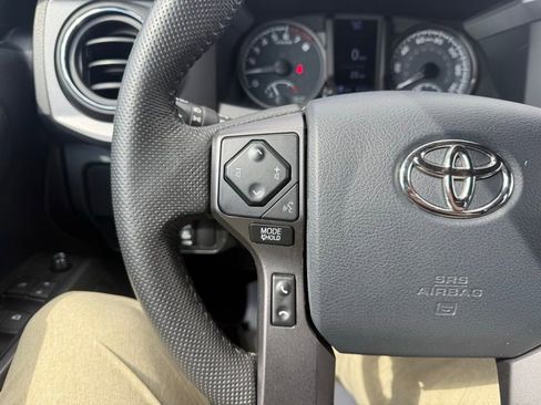 Used 2020 Toyota Tacoma TRD Sport image 22
