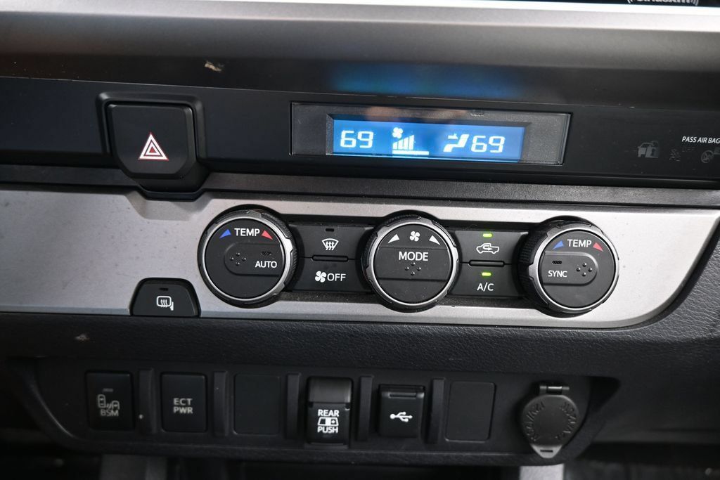 Used 2022 Toyota Tacoma SR5 w/ Technology Package RWD image 25