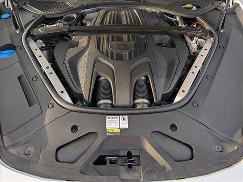 Used 2022 Porsche Panamera image 22