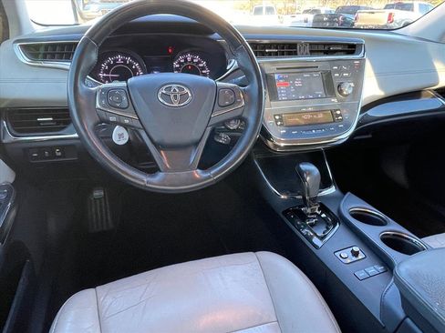 Used 2013 Toyota Avalon XLE Touring image 9
