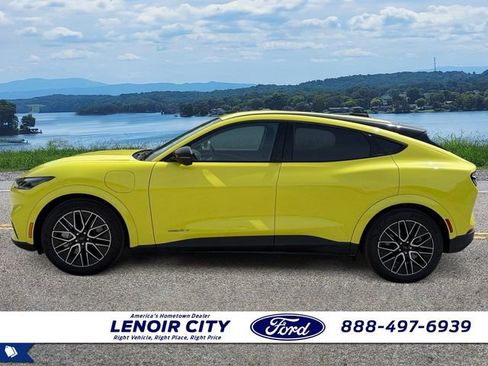 Used 2025 Ford Mustang Mach-E Premium RWD image 6
