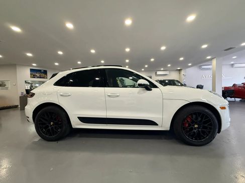 Used 2018 Porsche Macan GTS AWD/4WD image 8