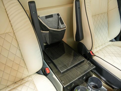 Used 2020 Mercedes-Benz Sprinter 3500 image 67